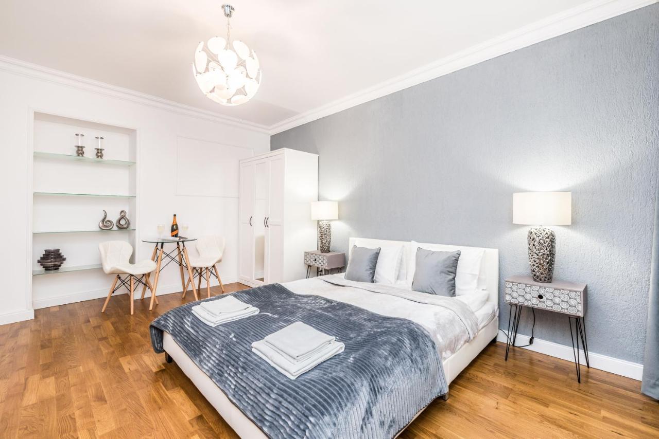 Rent Like Home - Przejscie Garncarskie 10 Wrocław Extérieur photo