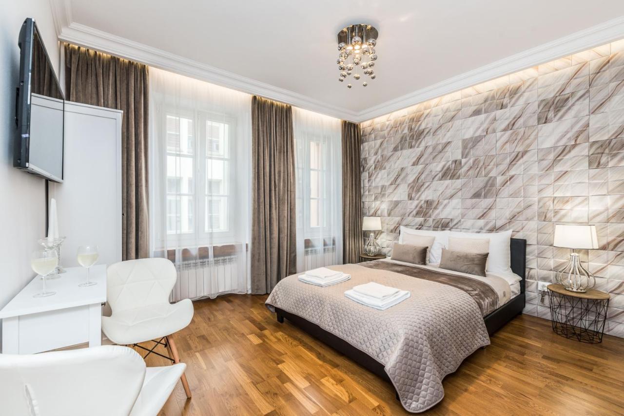 Rent Like Home - Przejscie Garncarskie 10 Wrocław Extérieur photo